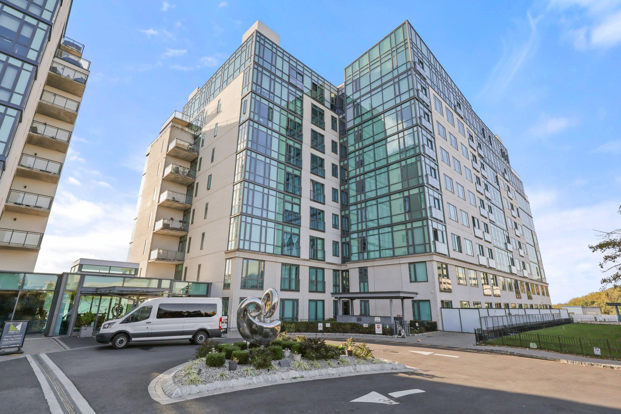 701 Ridge Hill Boulevard #PHF, Yonkers, New York image 22