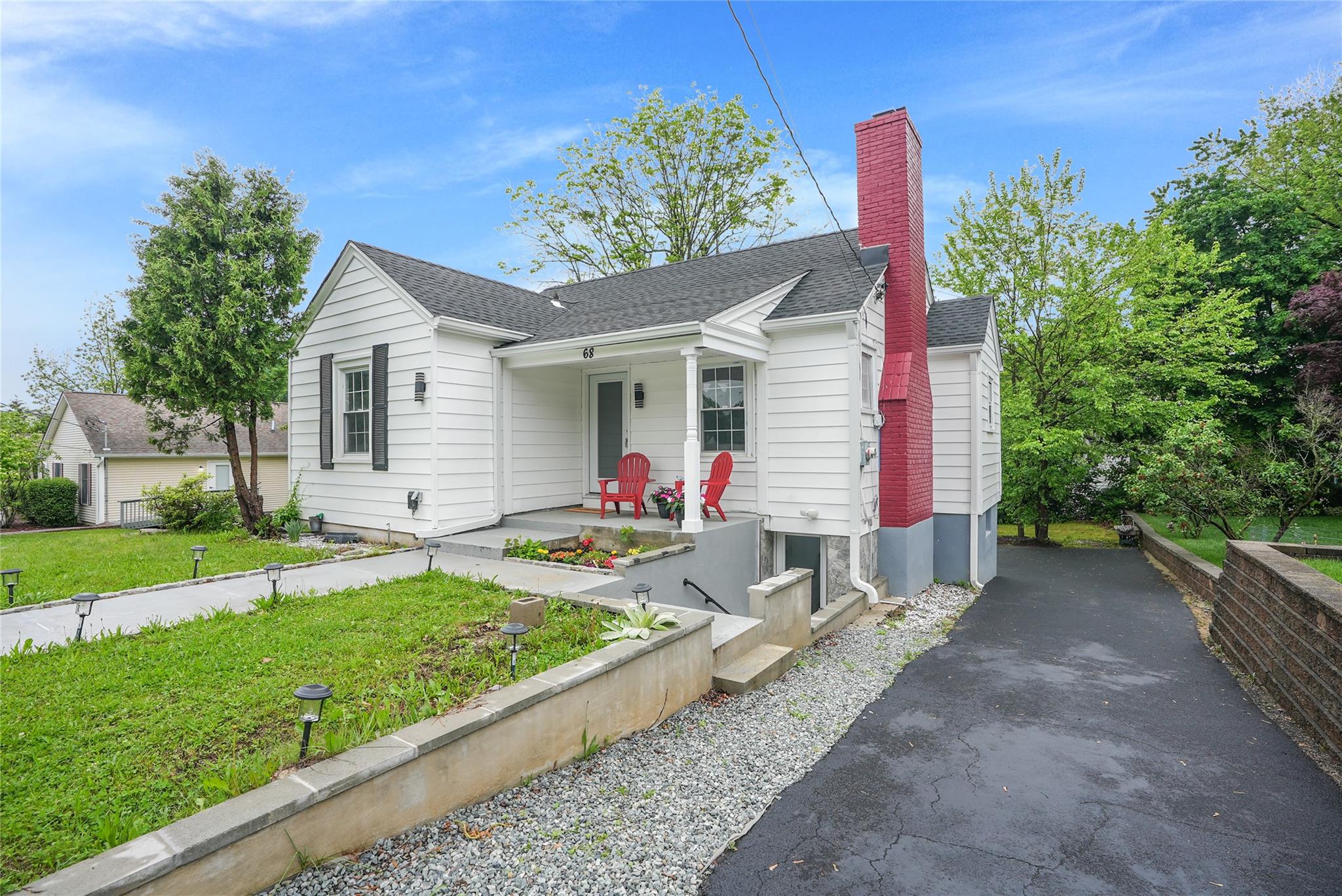 68 N Road, White Plains, New York image 1
