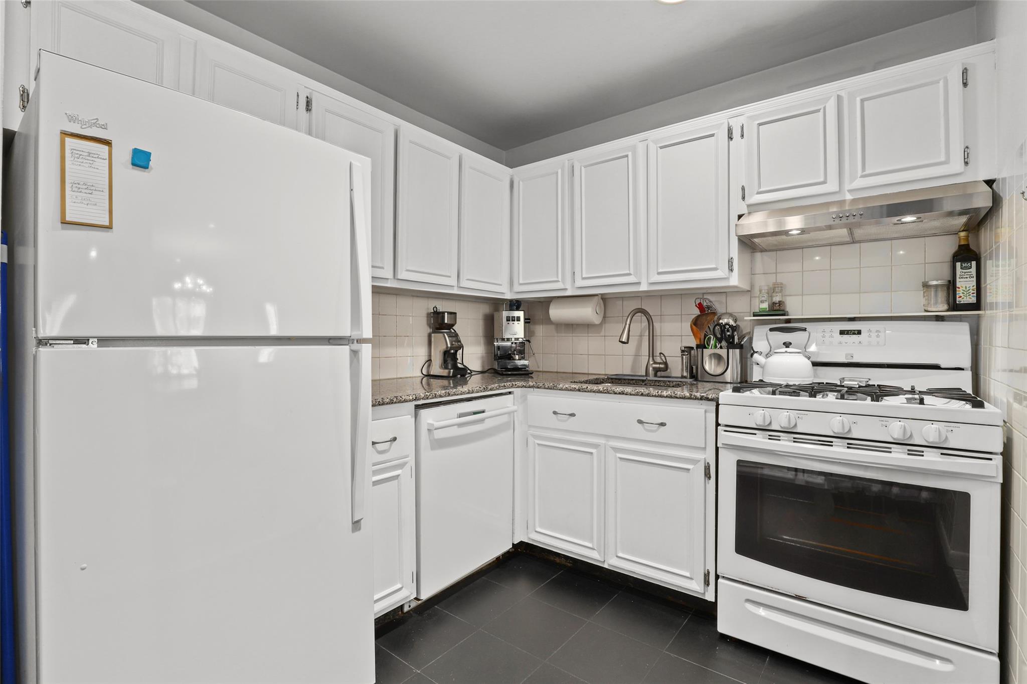 25 Lake Street #7K  7L, White Plains, New York image 14