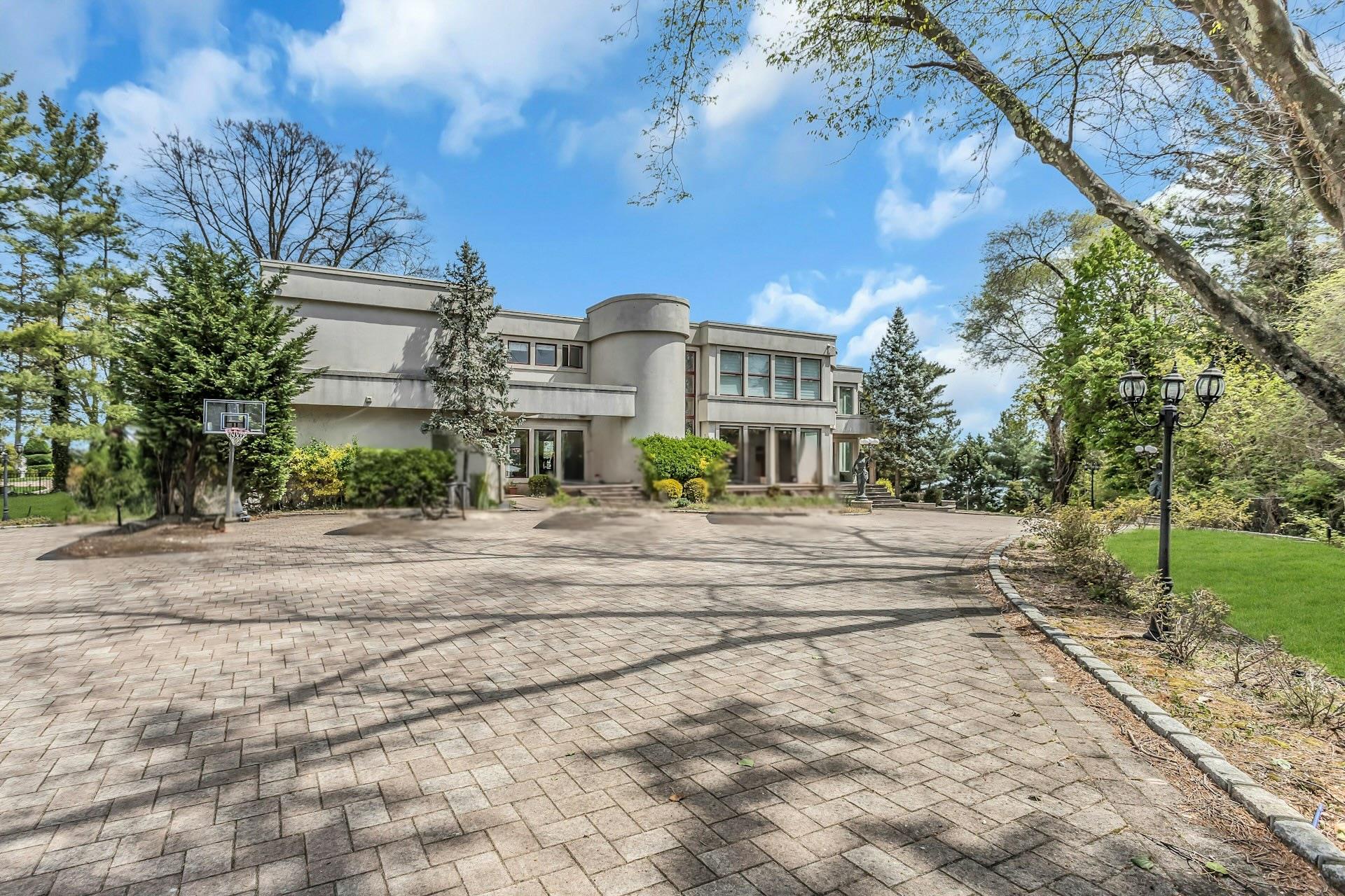 9 Dock Lane