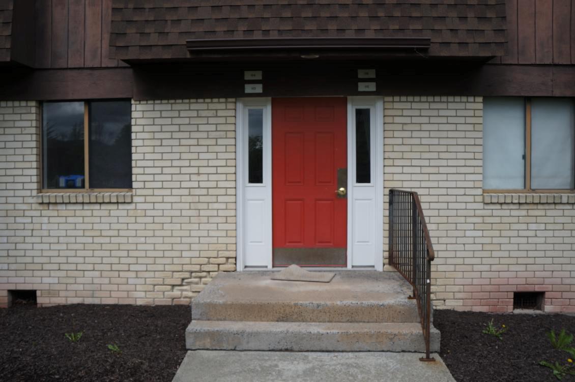 Cherry Hill Drive, Poughkeepsie, New York - 1 Bedrooms  
1 Bathrooms  
5 Rooms - 