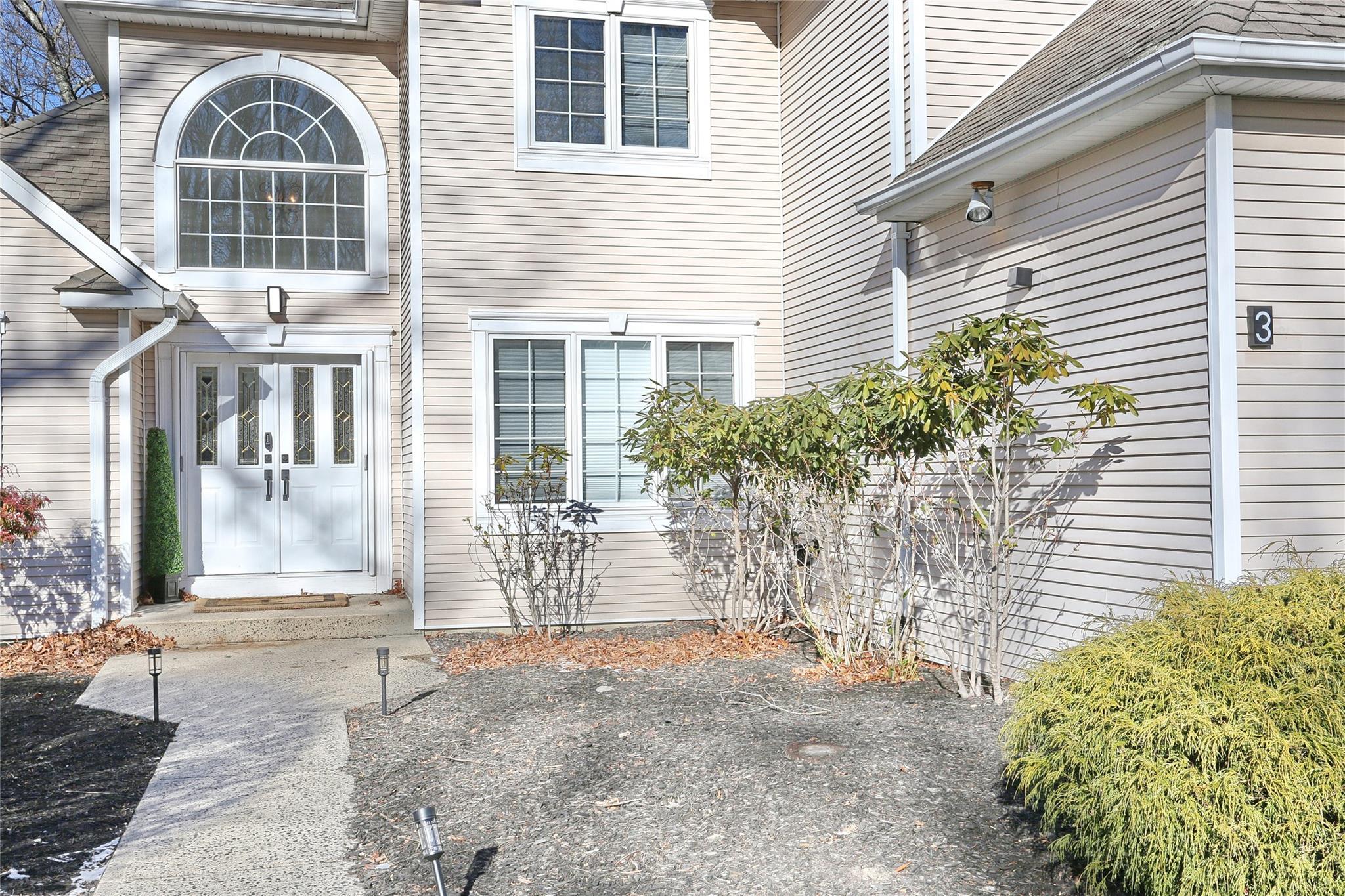 3 Ethan Allen Drive, Suffern, New York image 3