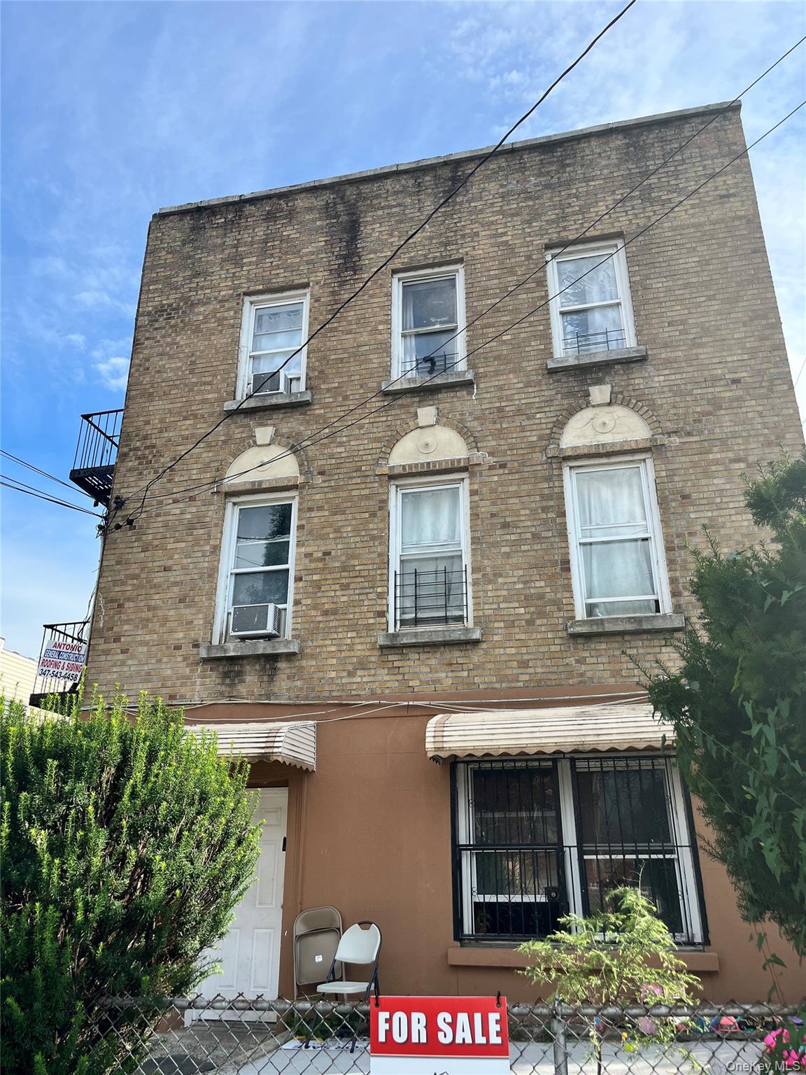 780 Bartholdi Street