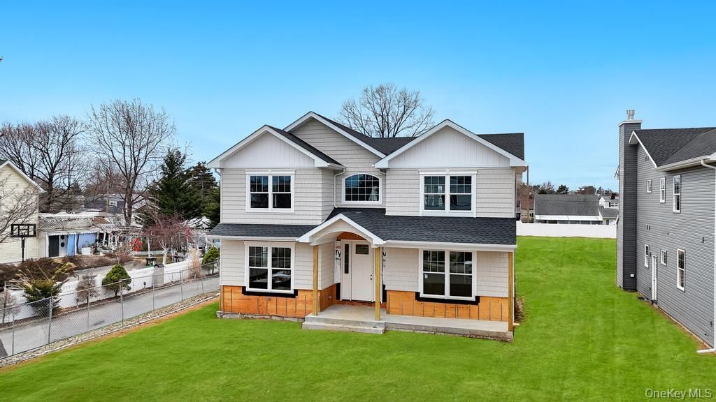 Photo of 87 West Avenue, Hicksville, NY 11801 (MLS # 978770)