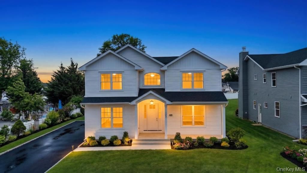 Photo of 87 West Avenue, Hicksville, NY 11801 (MLS # 978770)