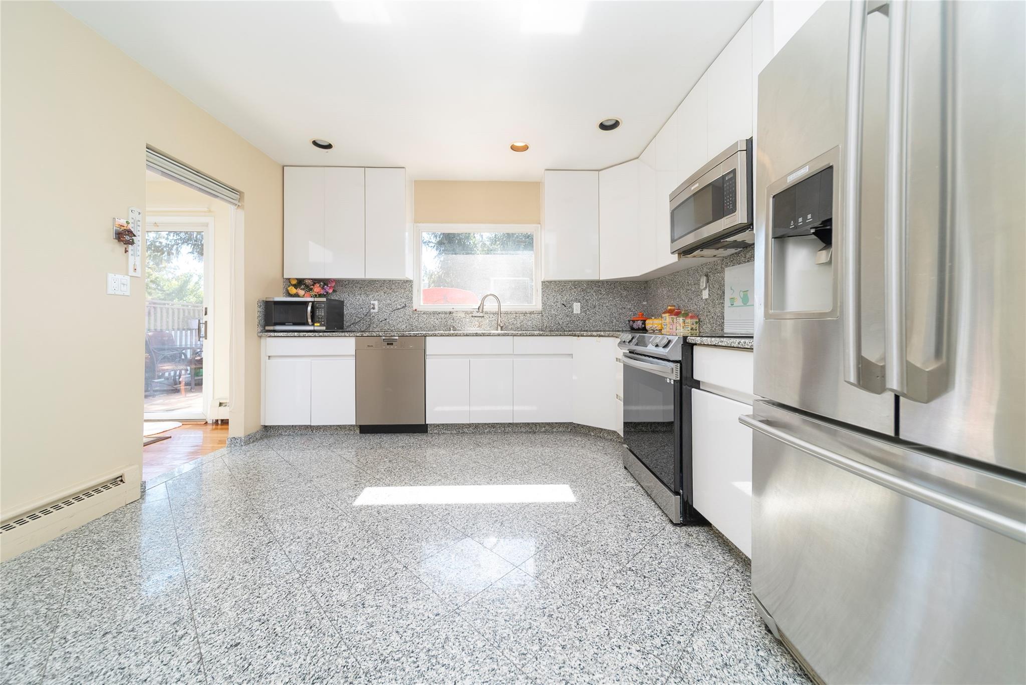 1544 Andrews Lane, East Meadow, New York image 16