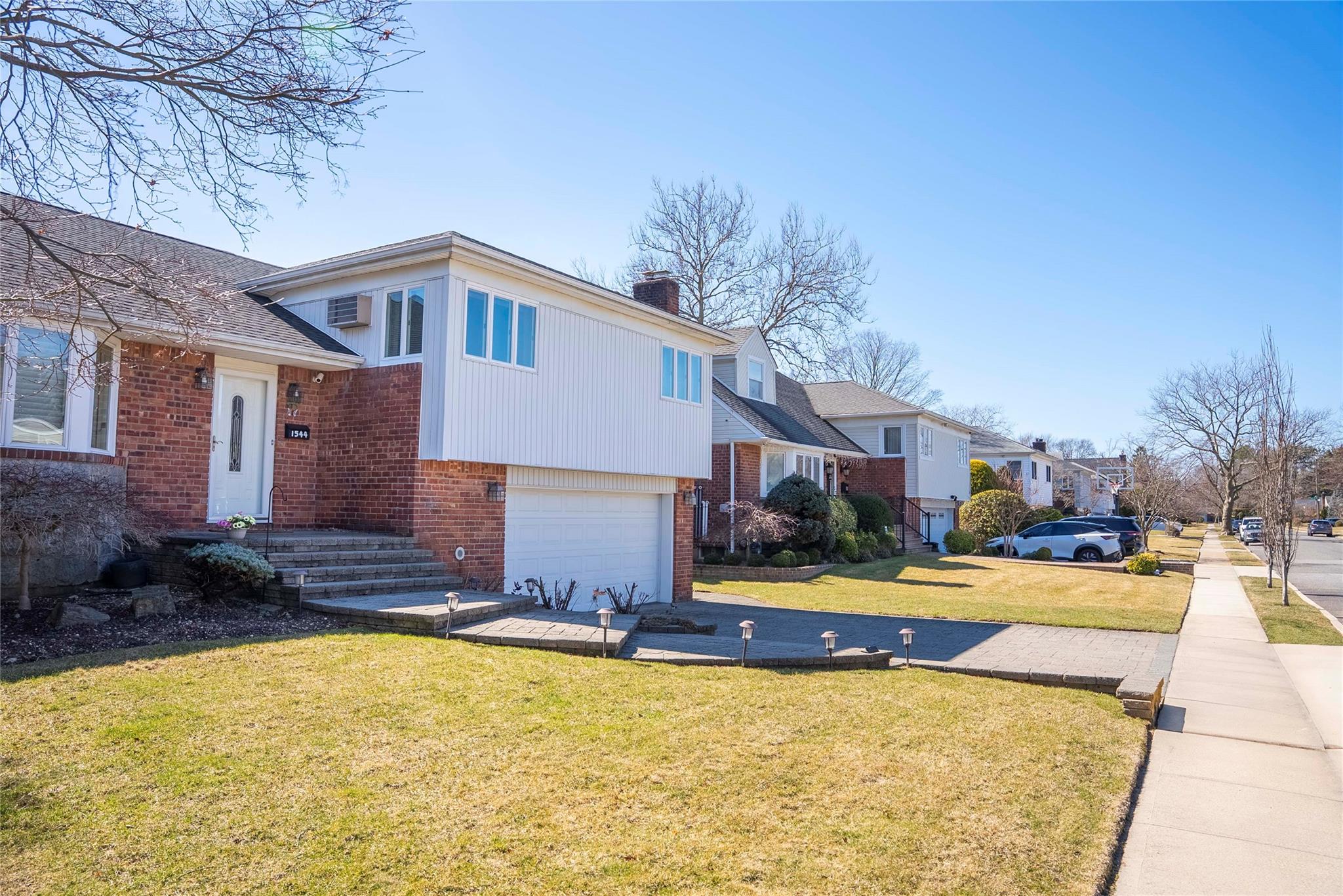 1544 Andrews Lane, East Meadow, New York image 33
