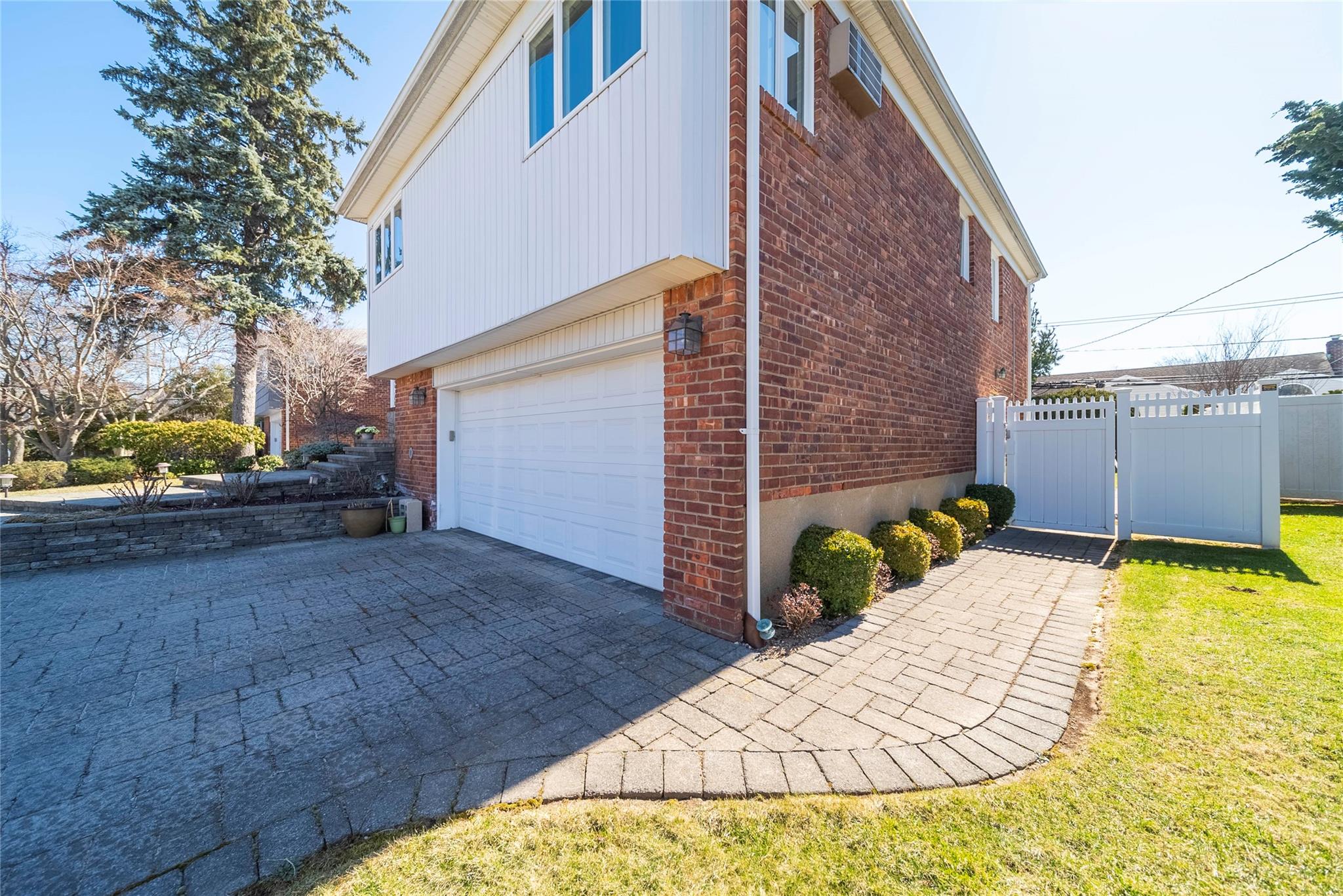 1544 Andrews Lane, East Meadow, New York image 21
