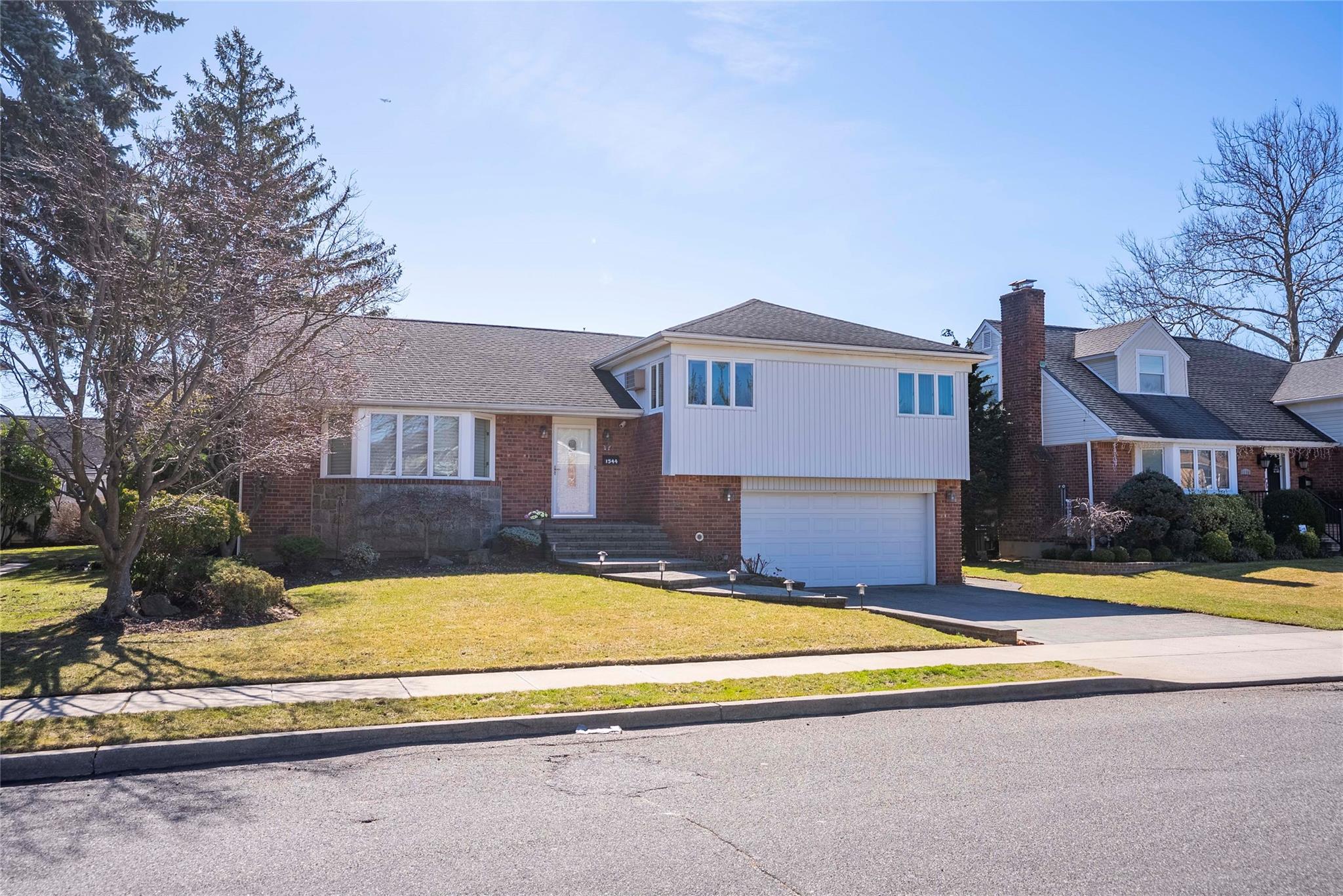 1544 Andrews Lane, East Meadow, New York image 27
