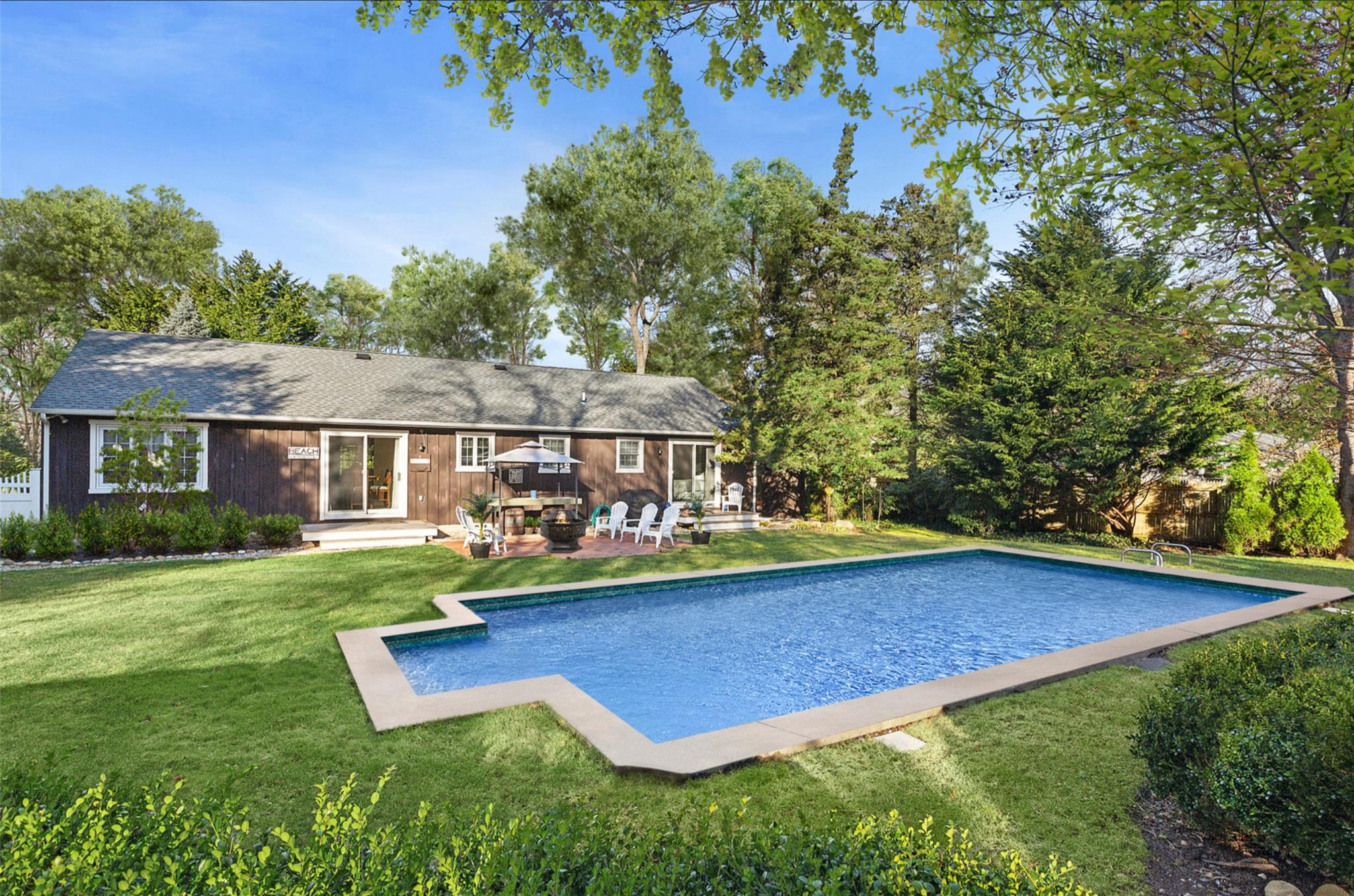 25 Sheepfold Lane, East Hampton, New York image 1