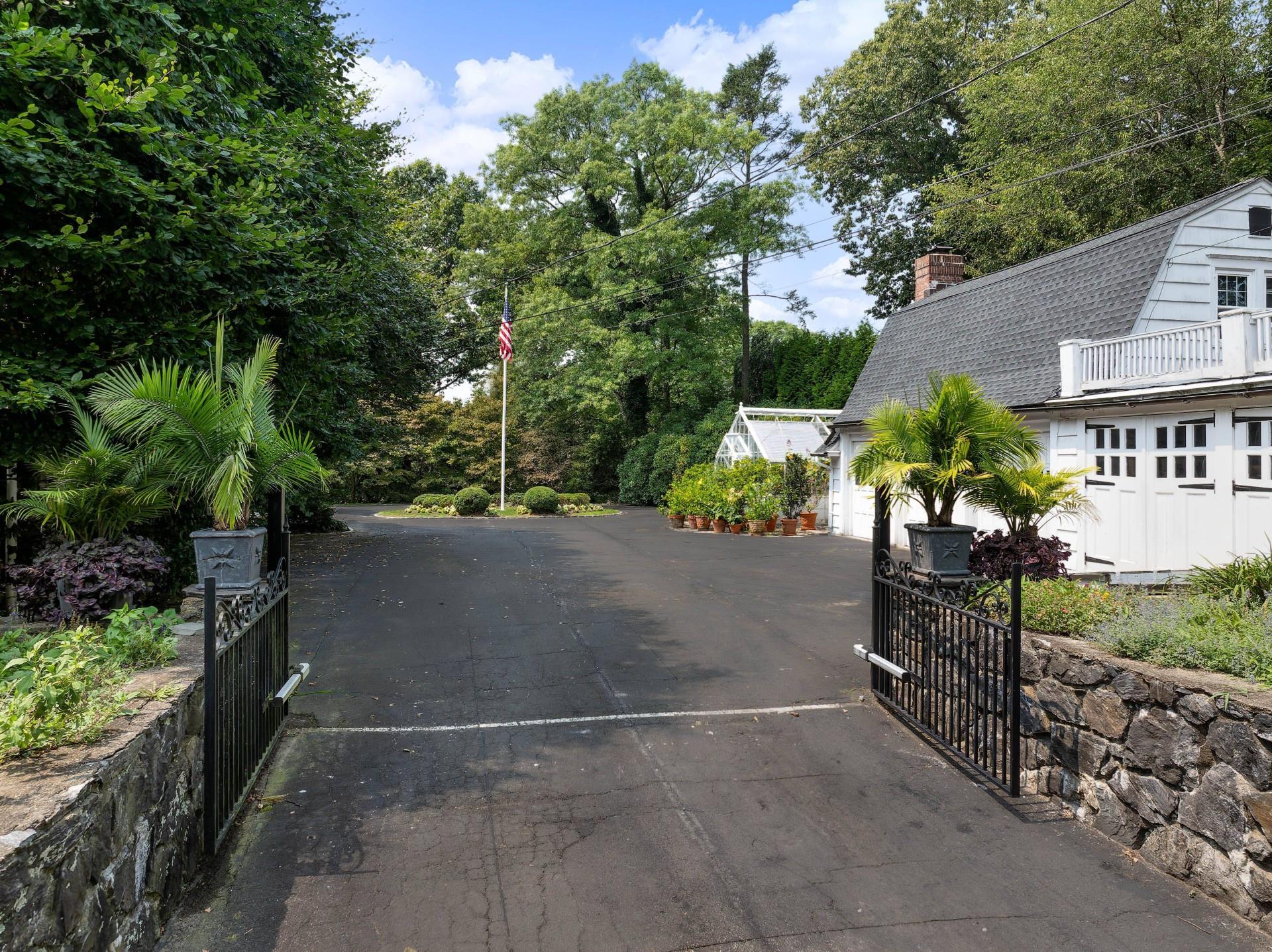 36 Revolutionary Road, Briarcliff Manor, New York image 32