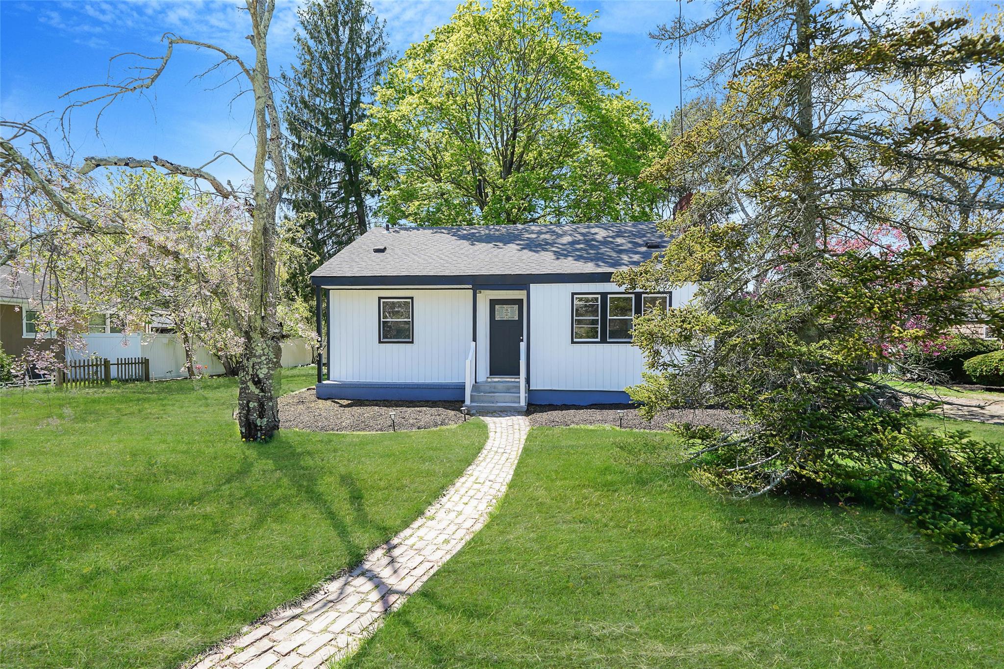 510 Washington Avenue, Patchogue, New York image 1