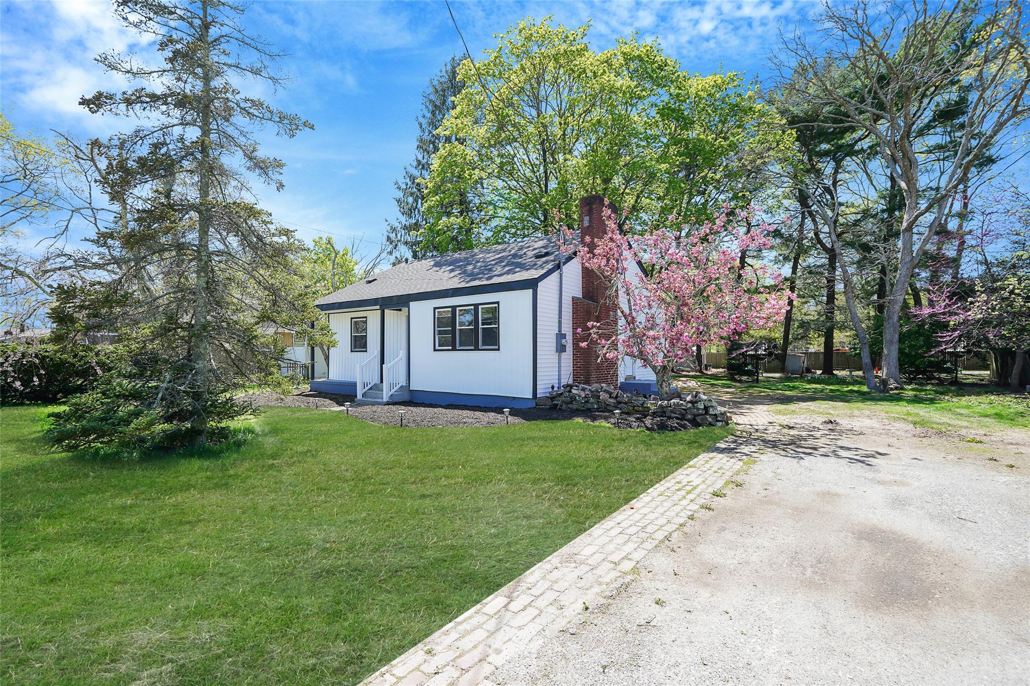 510 Washington Avenue, Patchogue, New York image 2