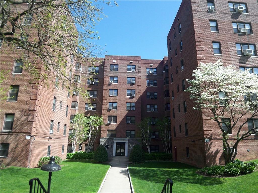 485 E Lincoln Avenue #519, Mount Vernon, New York image 1