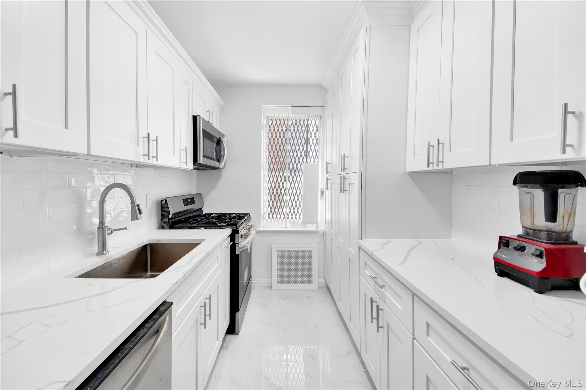 2080 Barnes Avenue 3H