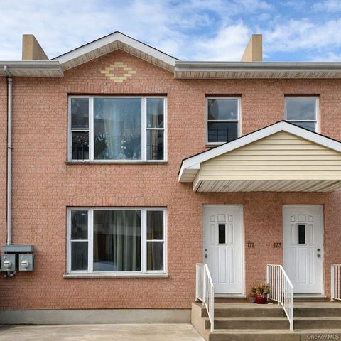 Multifamily For Sale - 171 Beach 29th Street<br/> Far Rockaway, NY 11691