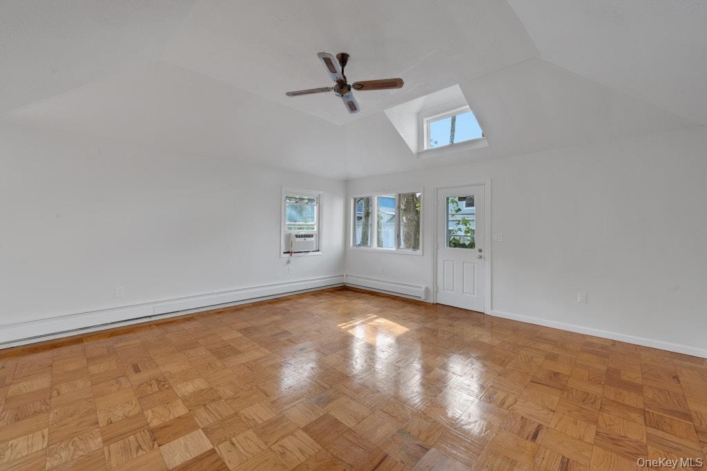 24 Magnolia Place 24