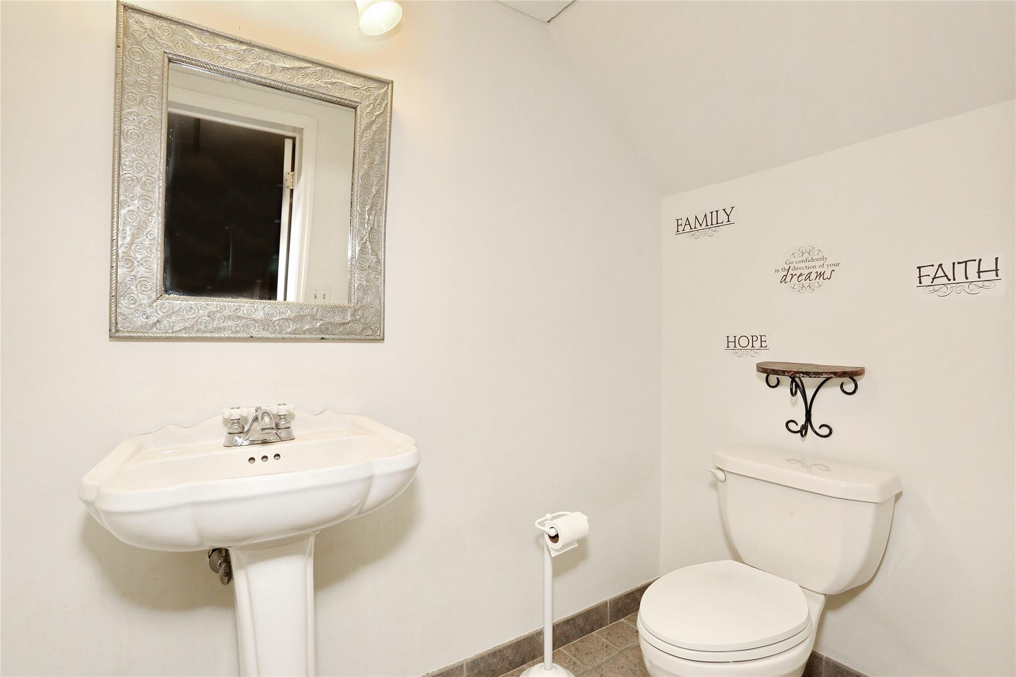 3 Orient Court, New City, New York image 32