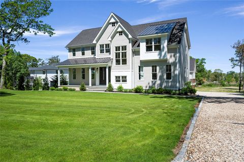 Photo of 16 Lovers Lane, Aquebogue, NY 11931 (MLS # 883475)