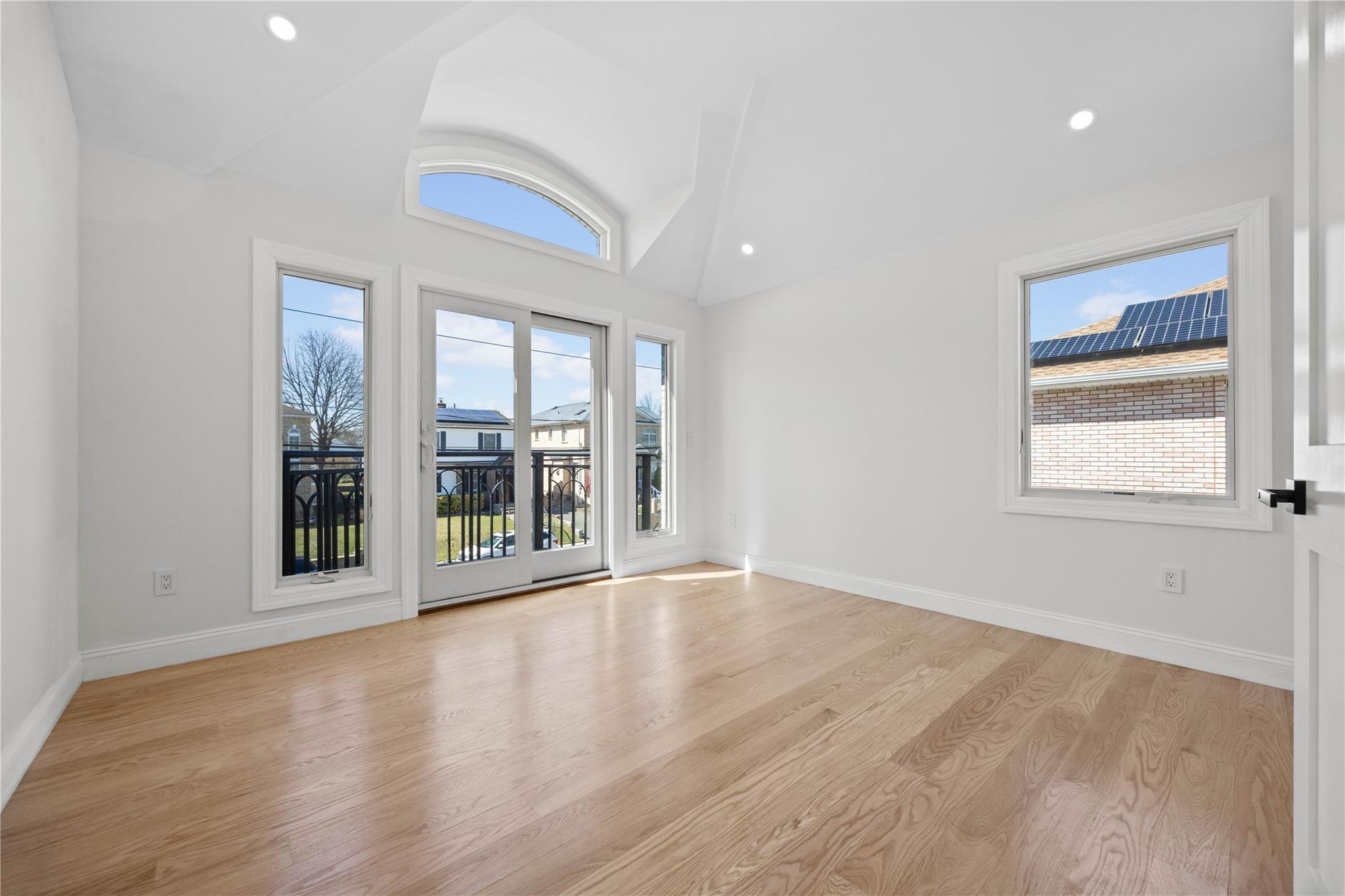 48 N Moore Street, New Hyde Park, New York image 16