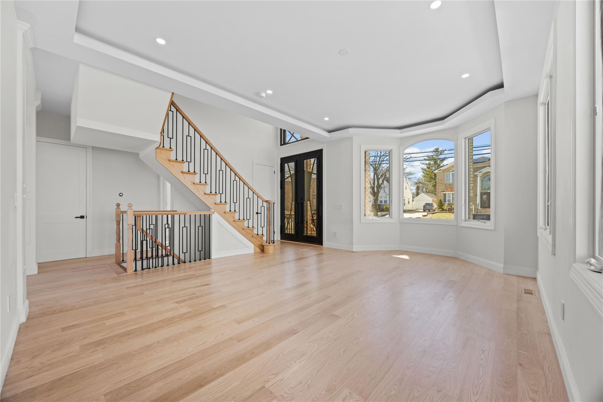 48 N Moore Street, New Hyde Park, New York image 8
