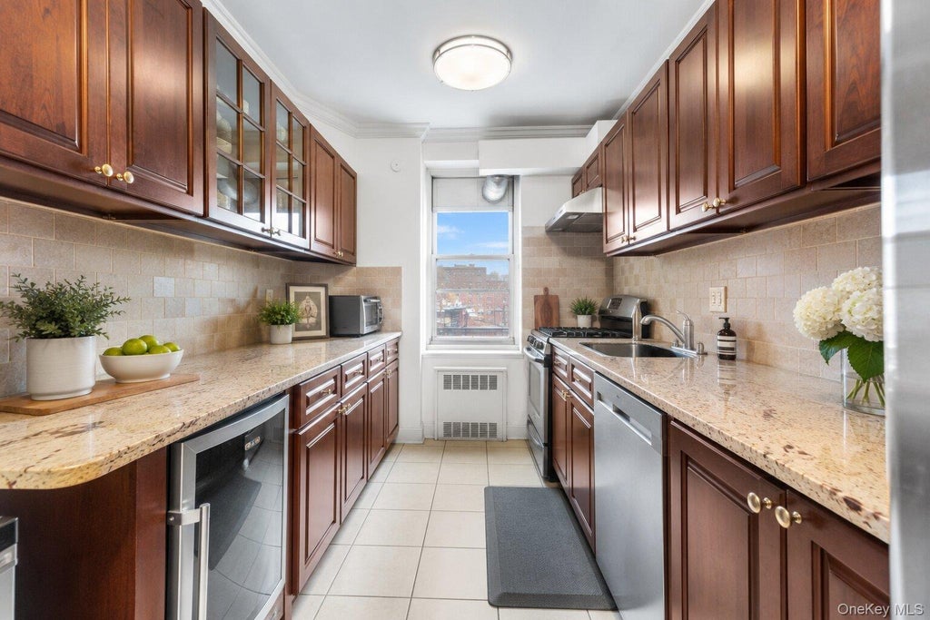 Photo of 64-11 99th Street #3004, Rego Park, NY 11374 (MLS # 1021748)