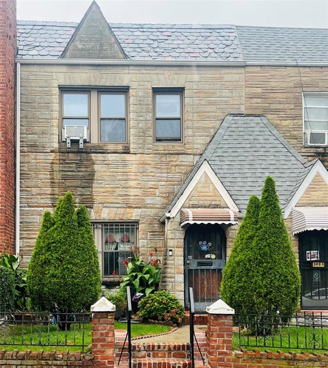 Photo of 3006 90TH Street, East Elmhurst, NY 11369 (MLS # 997811)
