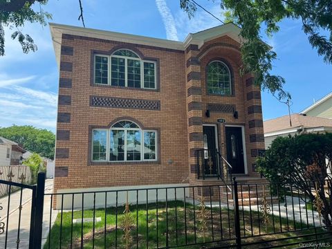 Multifamily For Sale - 18112 145th Avenue<br/> Springfield Gardens, NY 11413