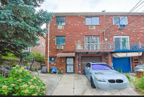 Multifamily For Sale - 541 Logan Avenue<br/> Bronx, NY 10465