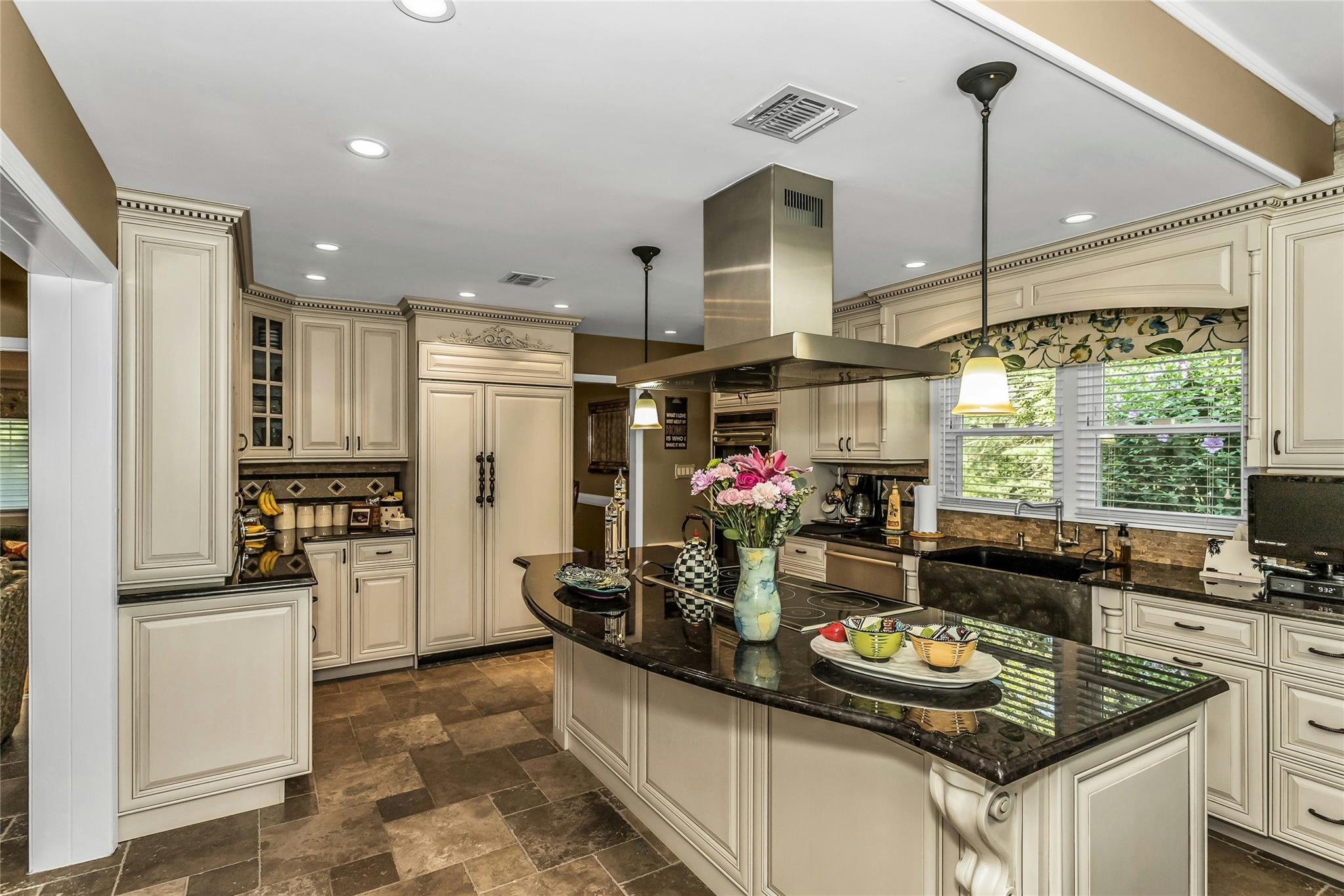 31 Stonywell Court