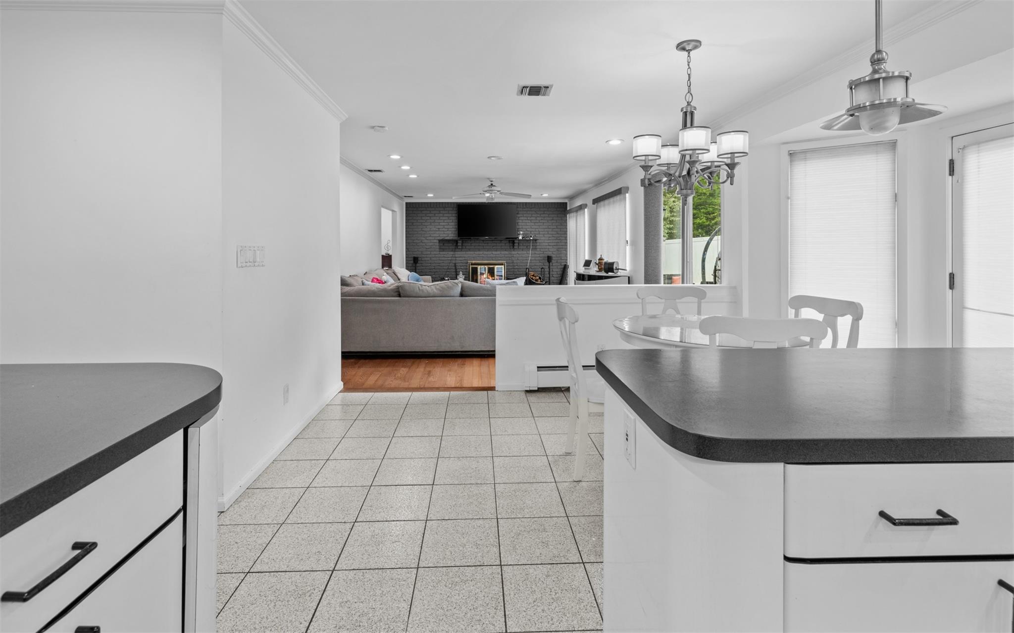 94 Stonehurst Lane, Dix Hills, New York image 17
