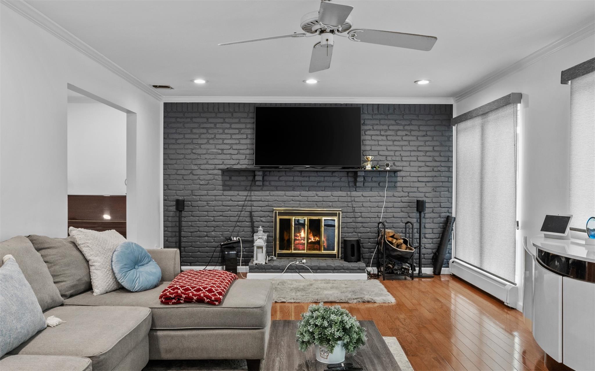 94 Stonehurst Lane, Dix Hills, New York image 8