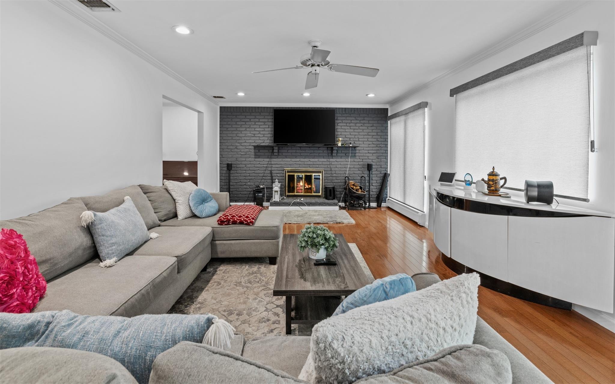 94 Stonehurst Lane, Dix Hills, New York image 7