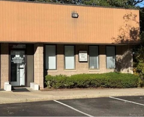 Photo of 1641A Medford Avenue, Medford, NY 11763 (MLS # 1009883)