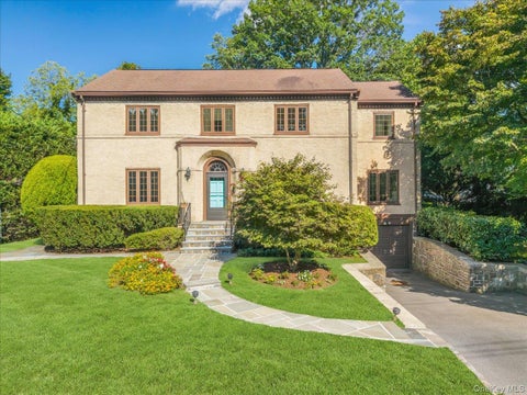 Homes For Sale - 30 Seaview Avenue<br/> New Rochelle, NY 10801