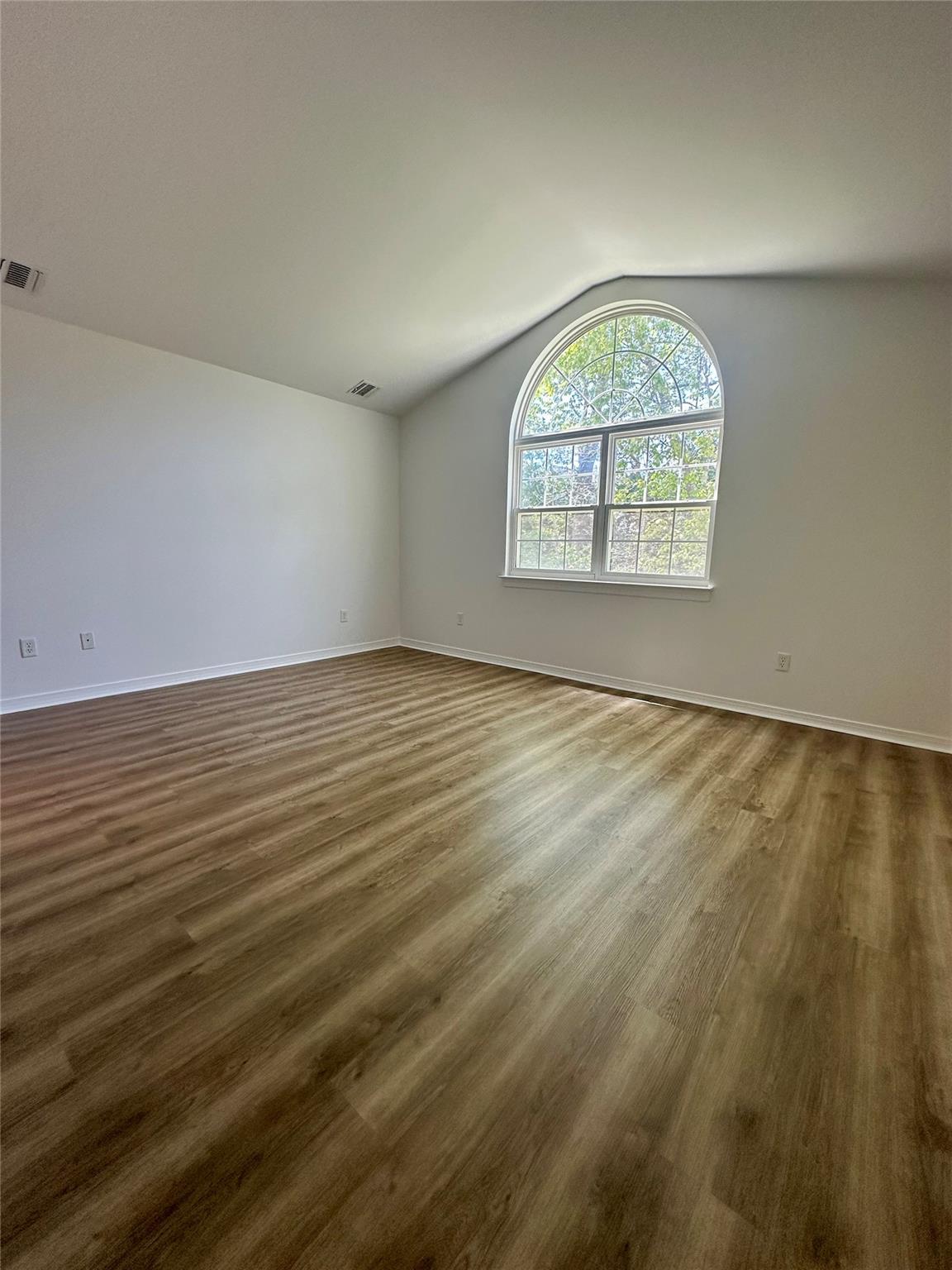 1403 Pebble Beach Path, Riverhead, New York image 16