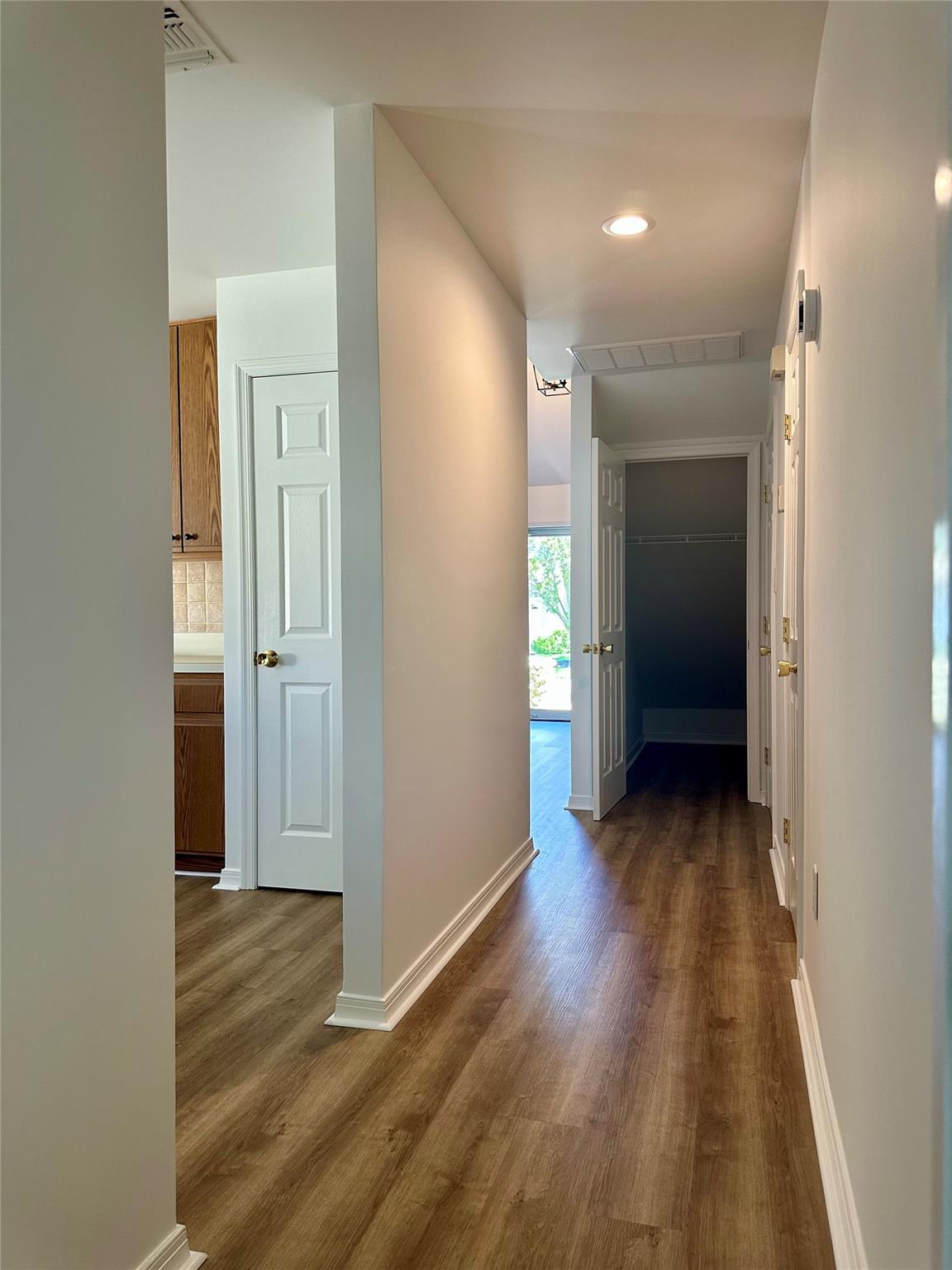 1403 Pebble Beach Path, Riverhead, New York image 15