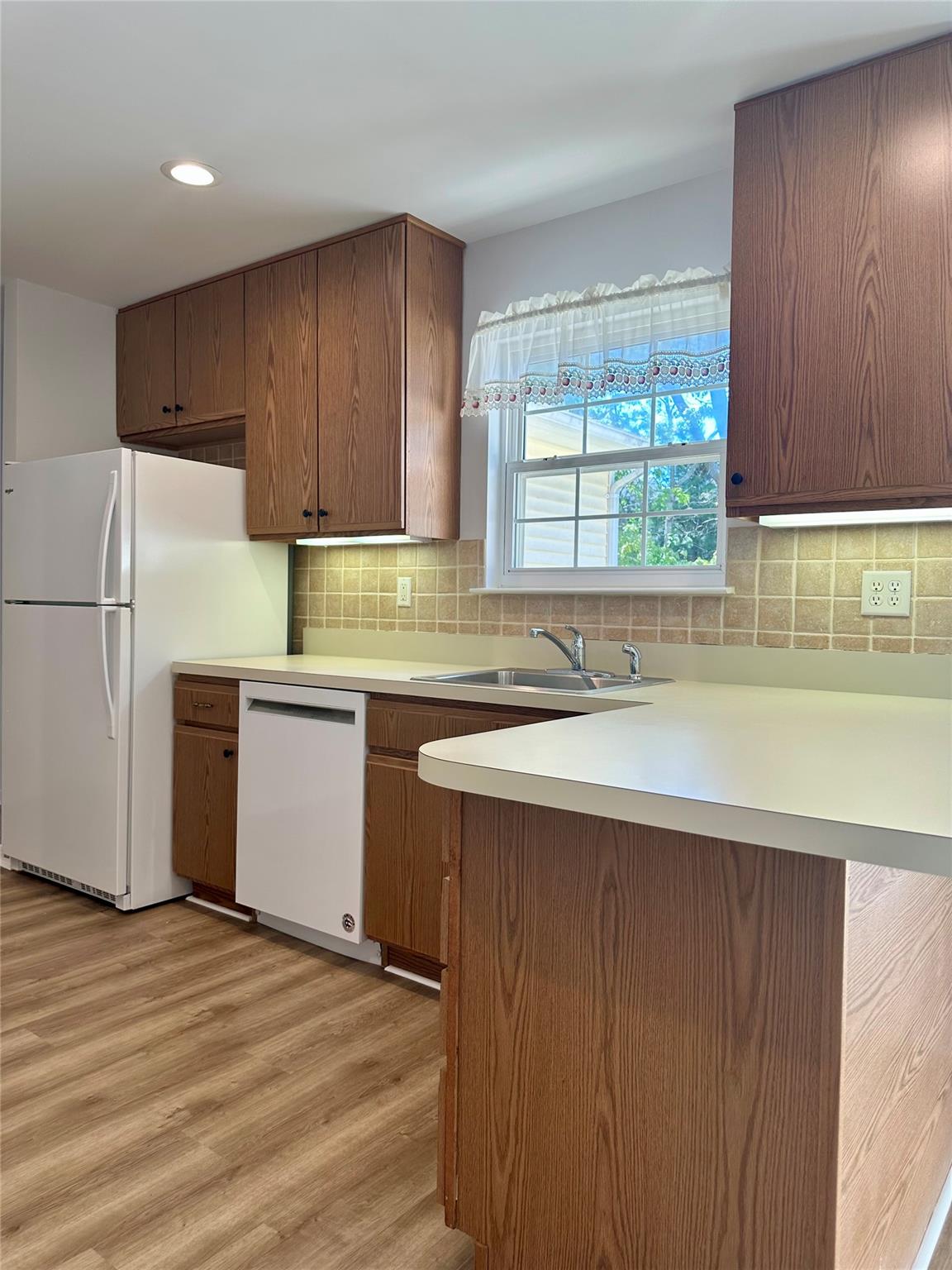 1403 Pebble Beach Path, Riverhead, New York image 12