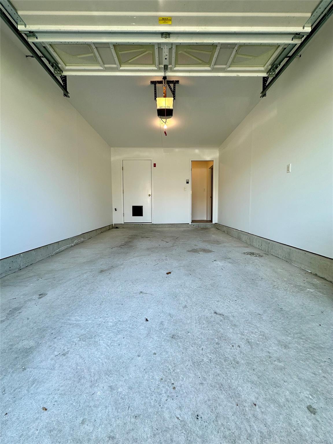 1403 Pebble Beach Path, Riverhead, New York image 29