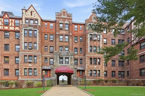 23 Old Mamaroneck Rd 3L White Plains NY 10605