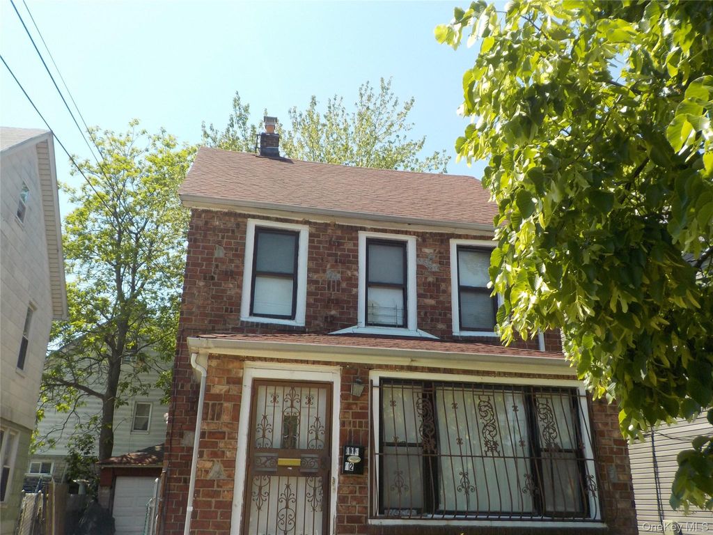 Photo of 11342 194th Street, Saint Albans, NY 11412 (MLS # 1016071)