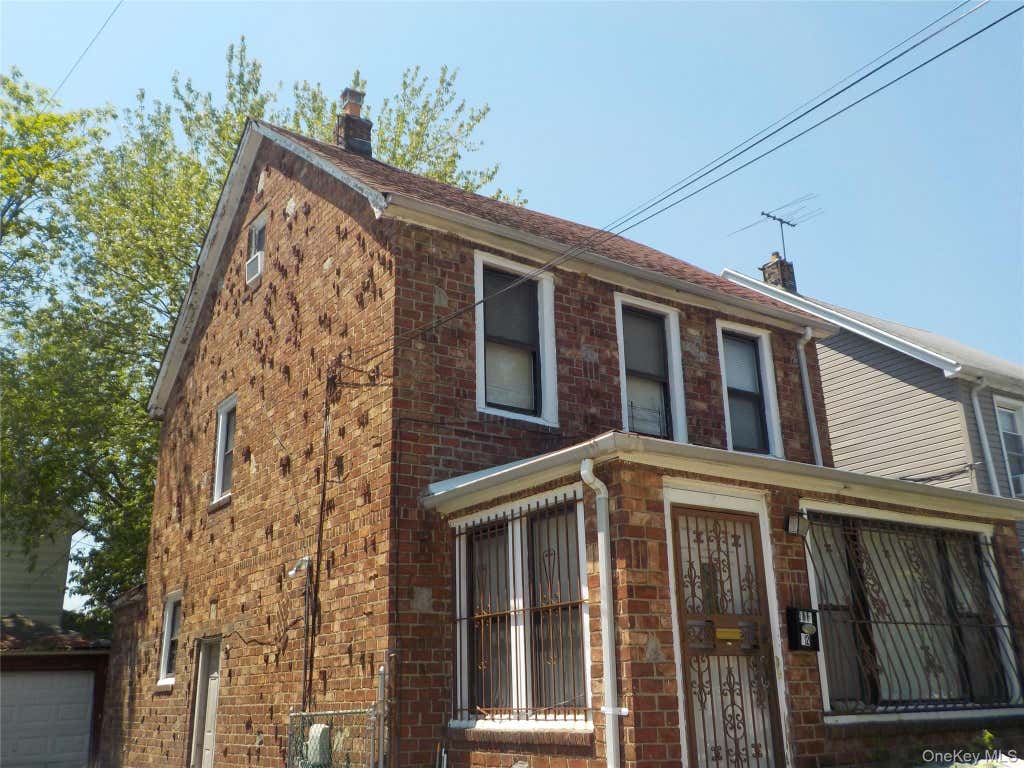 Photo of 11342 194th Street, Saint Albans, NY 11412 (MLS # 1016071)