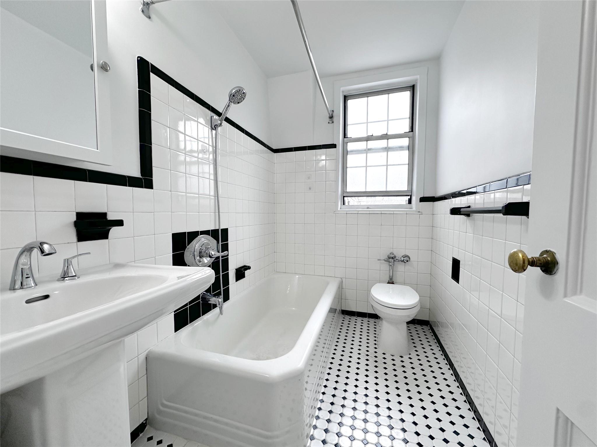 64 Pinewood Road #3D, Hartsdale, New York image 23