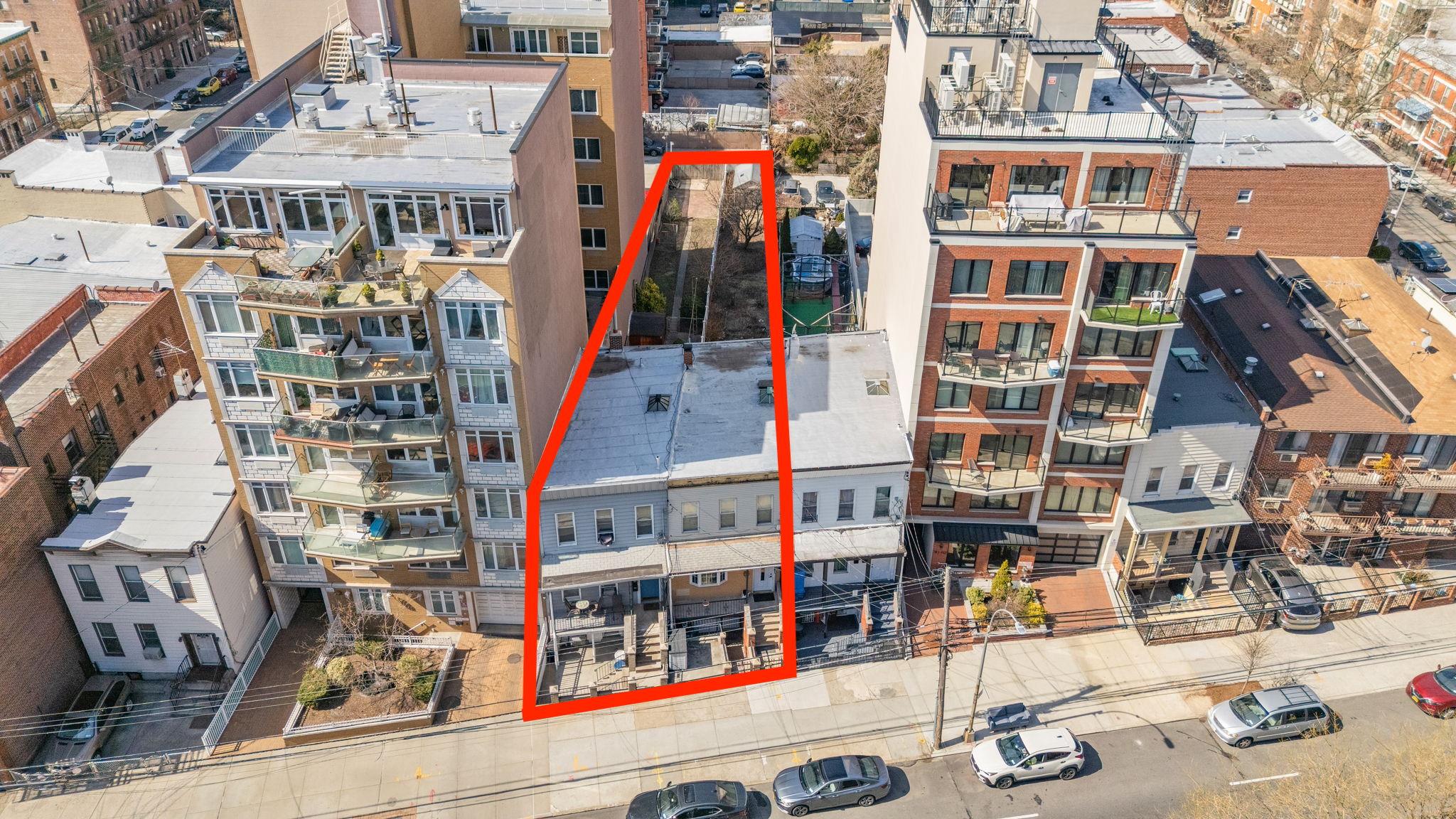 3088 & 3090 Crescent Street