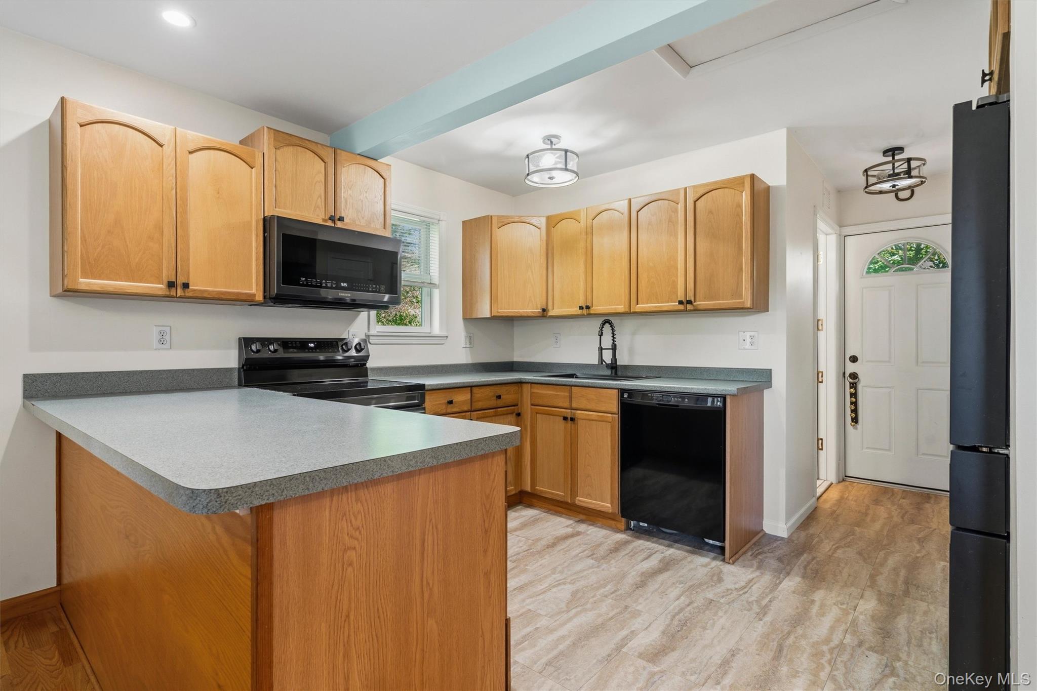 32 Nightingale Trail W