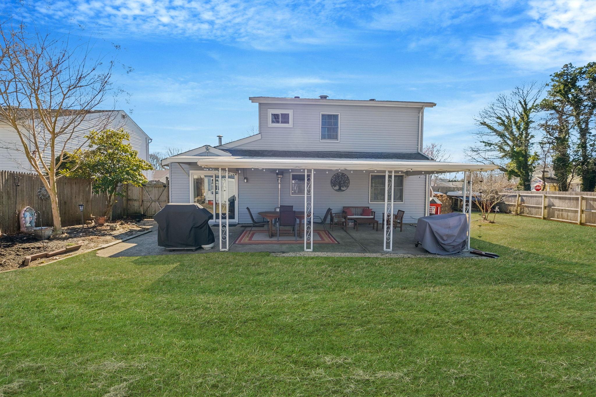 1 Maison Court, Brookhaven, New York image 25