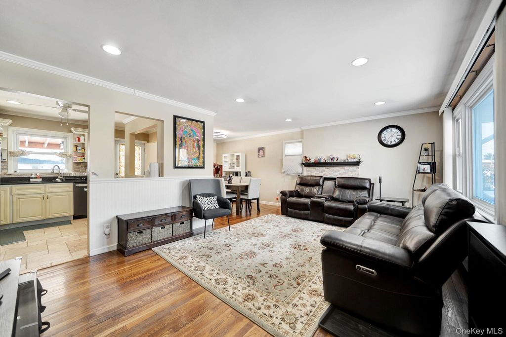 Photo of 4 Cecil Place, Hicksville, NY 11801 (MLS # 963627)