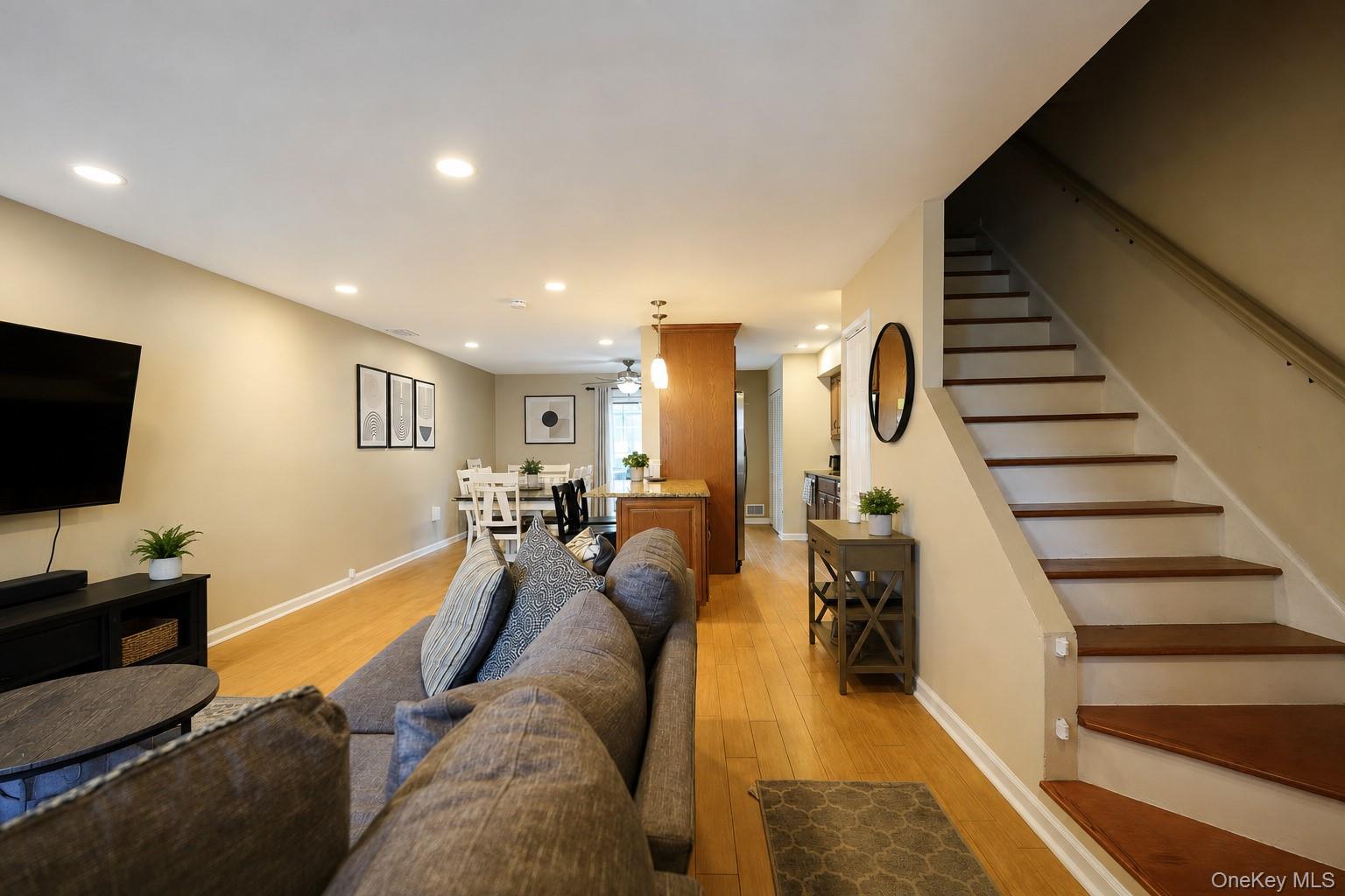 30 Hemlock Court