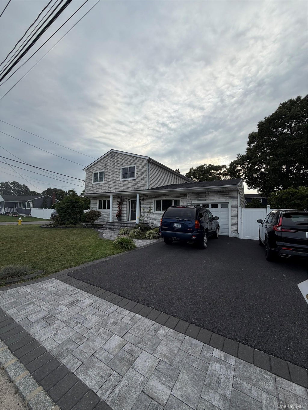 Photo of 822 Coates Avenue, Holbrook, NY 11741 (MLS # 1052525)