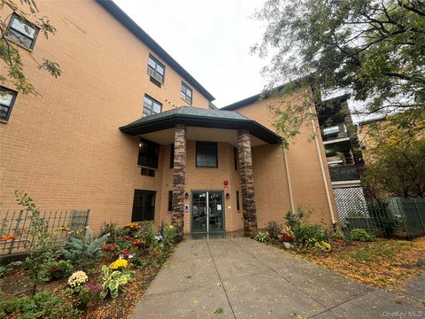 Photo of 1980 Starr Street #3F, Ridgewood, NY 11385 (MLS # 924037)